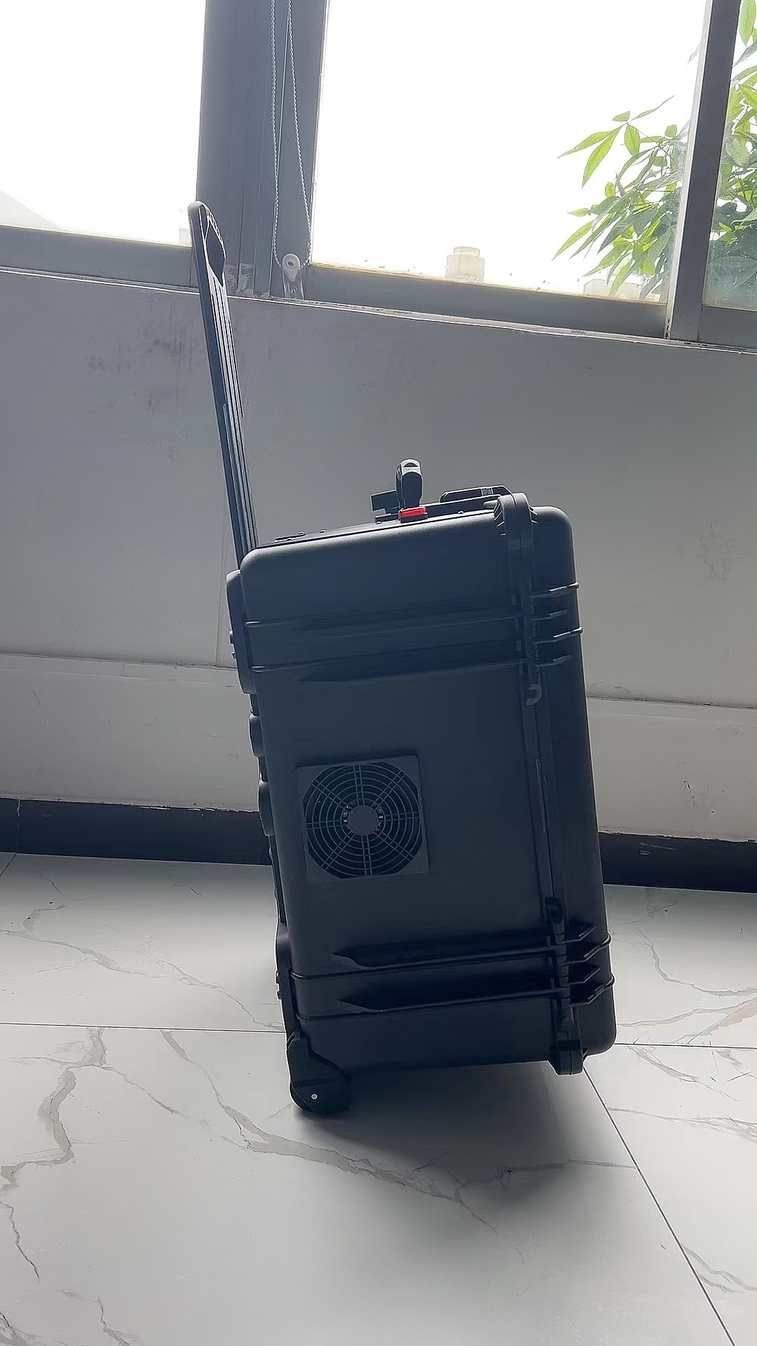 涟水手拉箱型移动通信干扰器